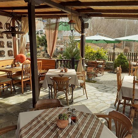 Restaurant And Apartments - T'Ga Za Jug Lazaropole Luaran gambar